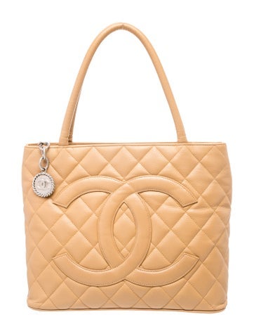 Medallion Tote