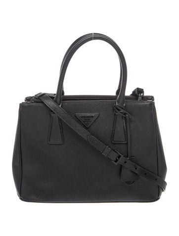 Saffiano Leather Galleria Double Zip Medium