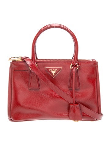 Saffiano Leather Galleria Double Zip Medium