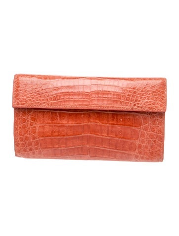 Crocodile Clutch