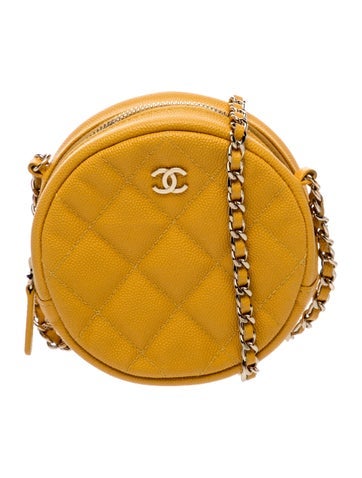 Quilted Round Clutch w/ Chain