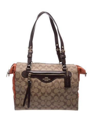 Signature Shoulder Bag