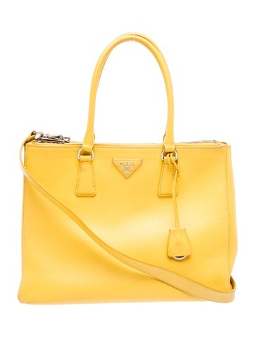 City Calf Leather Galleria Double Zip Medium