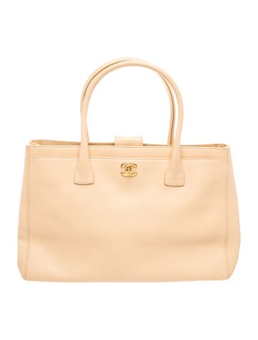 Medium Executive Cerf Tote