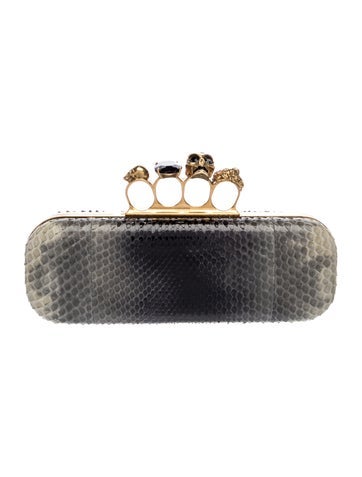 Skull Clutch