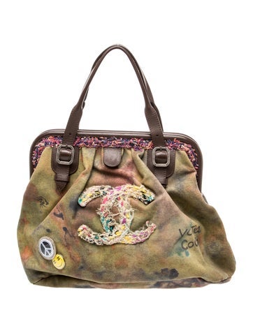 Graffiti On The Pavements Bowler Bag