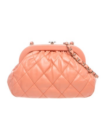 Kisslock Clutch w/ Chain