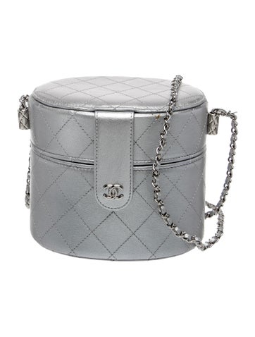 Round Vanity Case w/ Chain