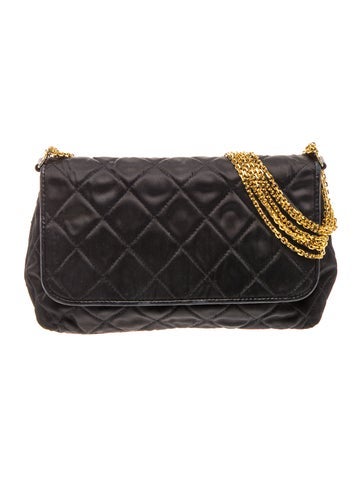 Quilted Chain Shoulder Bag