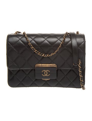 Beauty Lock Flap Bag