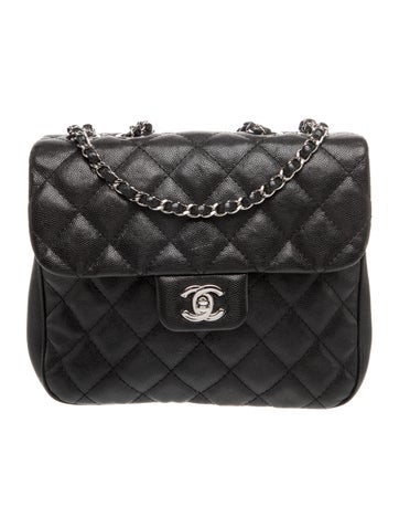 Medium Urban Companion Flap Bag