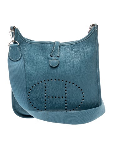Clemence Evelyne III 29