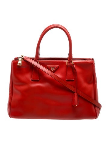 Saffiano Leather Galleria Double Zip