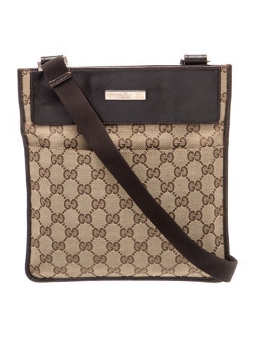 GG Canvas Shoulder Bag