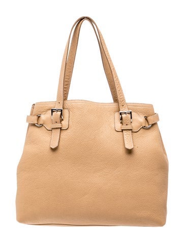 Vitello Daino Leather Shoulder Bag