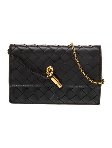 Bottega Veneta Intrecciato Andiamo pouch on chain Mini