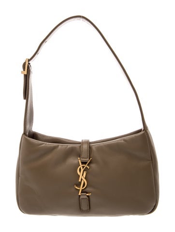 Leather Le 5 à 7 2023