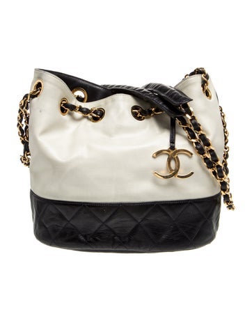 Quilted Drawstring Bucket Bag