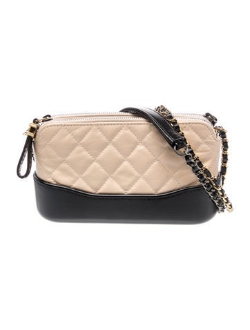 Gabrielle Clutch w/ Chain