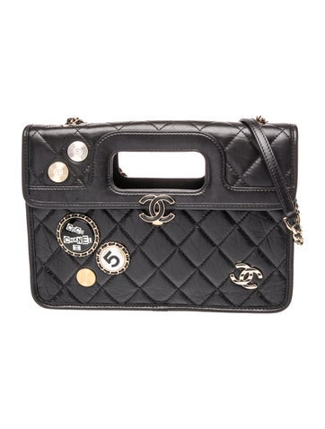 Graphic Catch Flap Bag