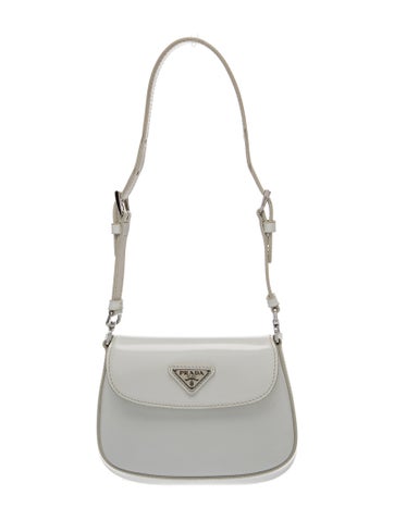 Enameled Metal Triangle Cleo Mini