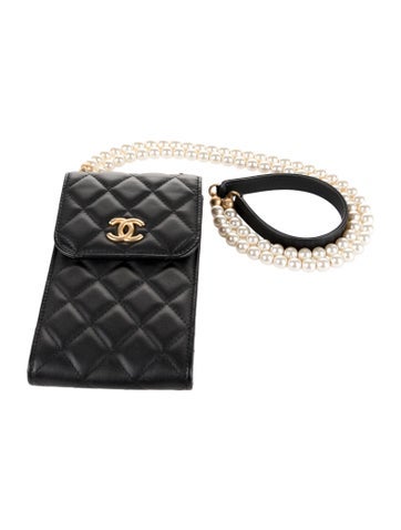 Lambskin Quilted Pearl Phone Holder