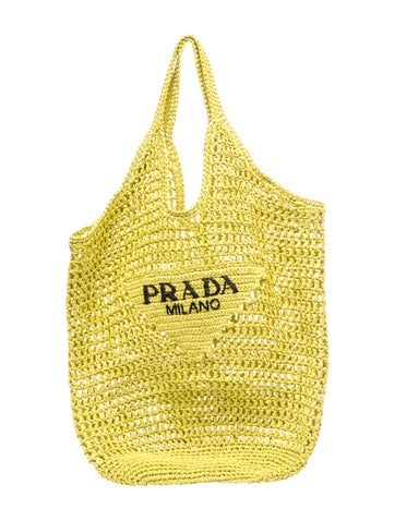 Signature Shoulder Bag