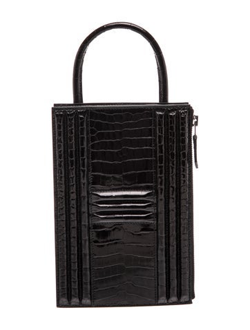 2024 Shiny Crocodile Cadena Clutch