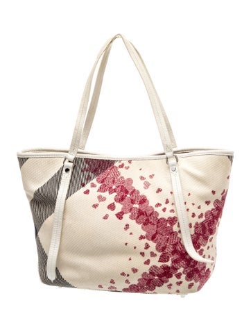 Canvas Cantley Confetti Heart Medium