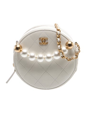 Round Chic Pearls Crossbody Bag