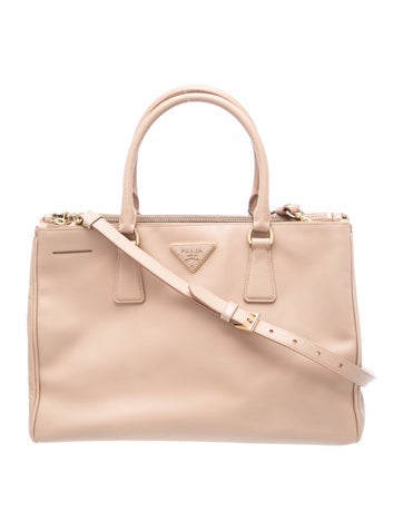 Saffiano Leather Galleria Double Zip Medium