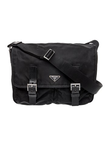 Vela Nylon Messenger Bag