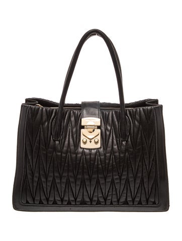 Leather Confidential Matelassé Medium