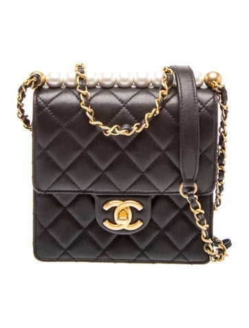 Small Chic Pearls Flap Bag