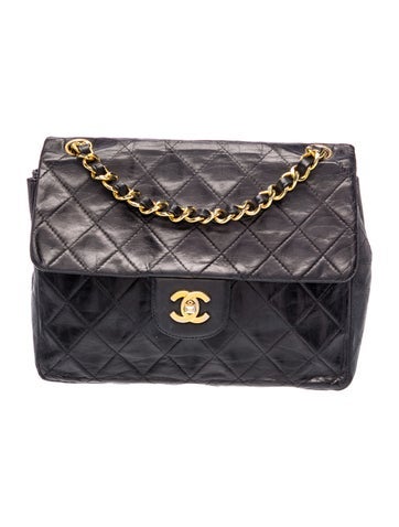Classic Medium Single Flap Bag
