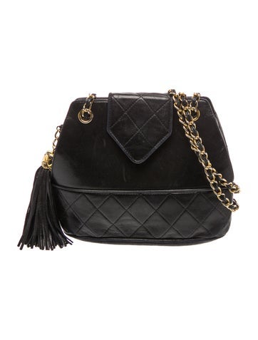 Quilted CC Tassel Shoulder Bag