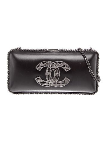 CC Chain-Around Clutch