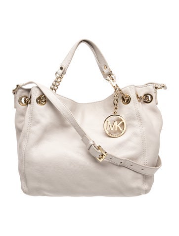 Signature Shoulder Bag