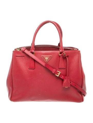 Saffiano Leather Galleria Double Zip Medium