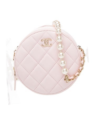 About Pearls Clutch w/ Chain