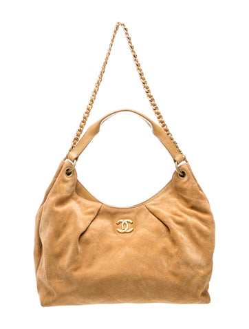 2026 Quilted Maxi Hobo