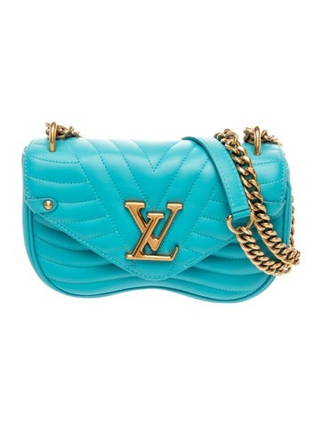 Leather New Wave Chain Bag MM