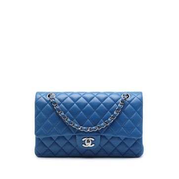 Medium Classic Lambskin Double Flap