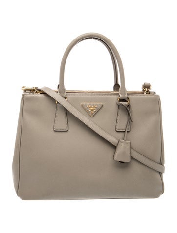 Saffiano Leather Galleria Double Zip Medium