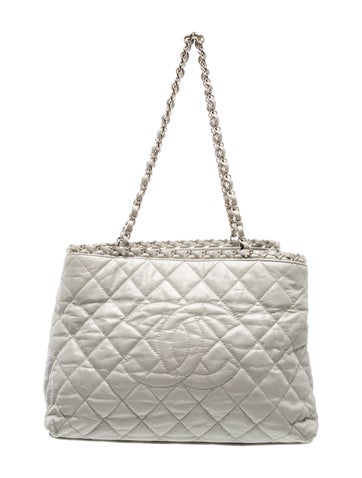 Small Chain Me Tote