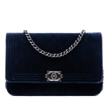 Quilted Velvet Boy Wallet On Chain