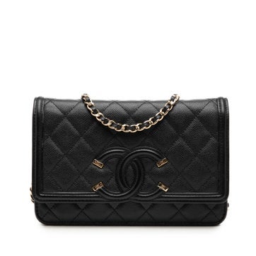 Calf Leather Caviar CC Filigree Wallet On Chain
