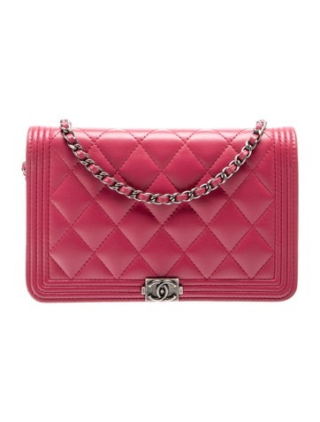 Boy Wallet On Chain