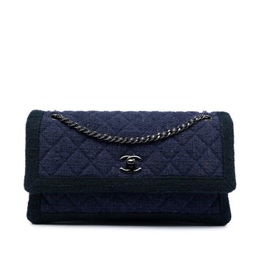 CC Quilted Tweed Accordion Flap