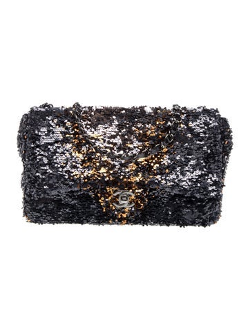Paris-Hamburg Medium Classic Single Flap Bag